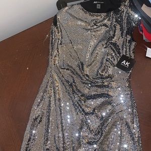New in tag! Sparkly party dress never worn